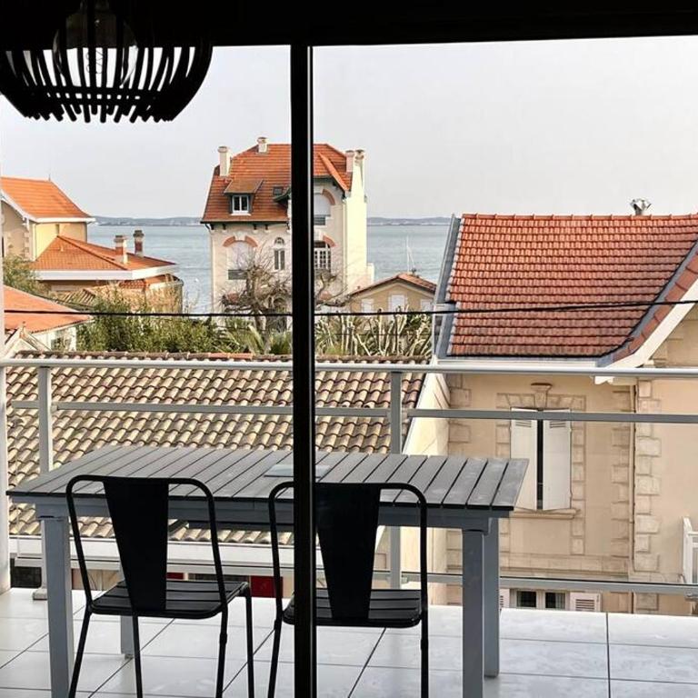 Nice Appartment in Arcachon, near the beach - Two-Bedroom Apartment - 19