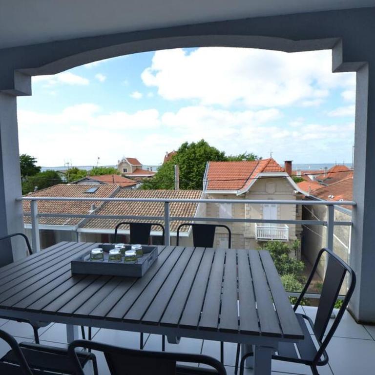 Nice Appartment in Arcachon, near the beach - Two-Bedroom Apartment - 26