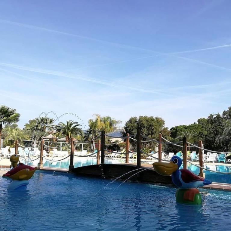 Harbers zonvakanties chalets met airco camping Leï Suves Roquebrune sur Argens - Chalet 2 Chambres - 10