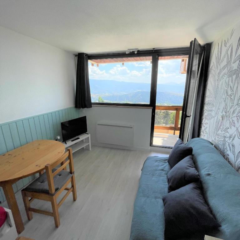 Studio Font Romeu - Chambre Double - Vue sur Montagne - 19