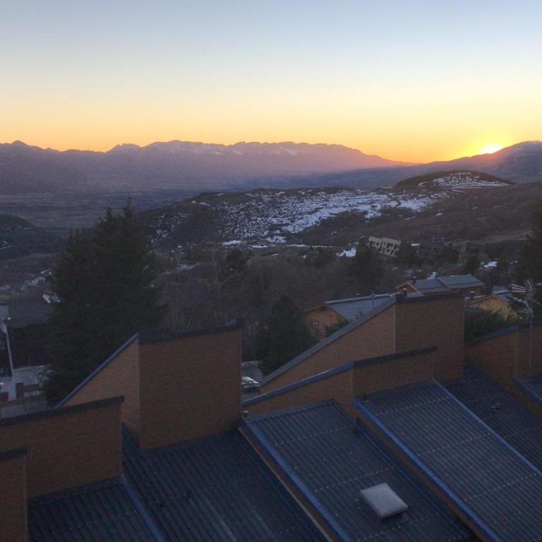 Studio Font Romeu - Chambre Double - Vue sur Montagne - 4