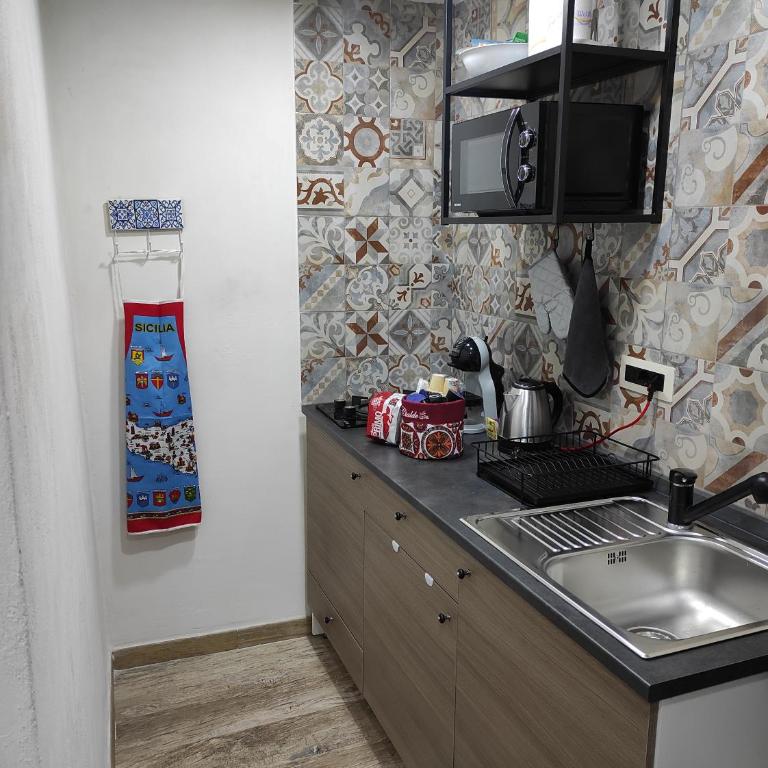 TAPIA'S ROOMS BIG - Vacation Home - 21