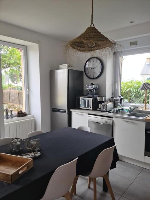 Jolie maison en pierre avec parking privé - Maison 2 Chambres - 12