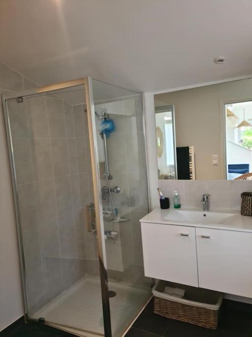 Jolie maison en pierre avec parking privé - Maison 2 Chambres - 21