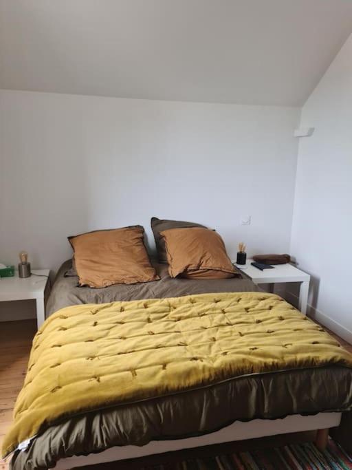 Jolie maison en pierre avec parking privé - Maison 2 Chambres - 33