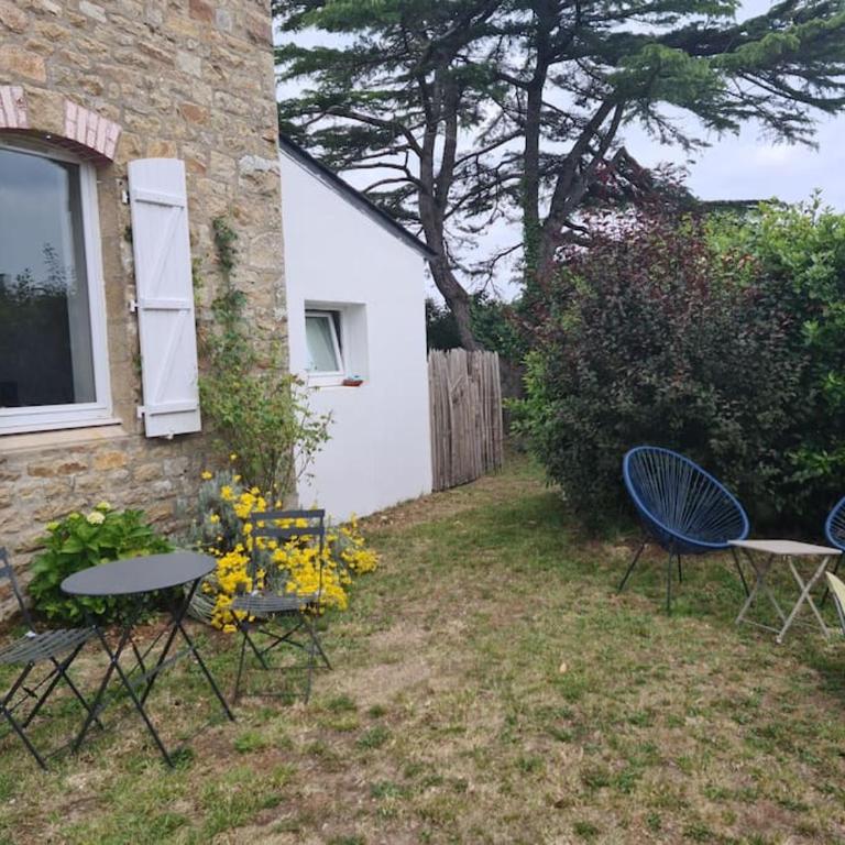 Jolie maison en pierre avec parking privé - Maison 2 Chambres - 35