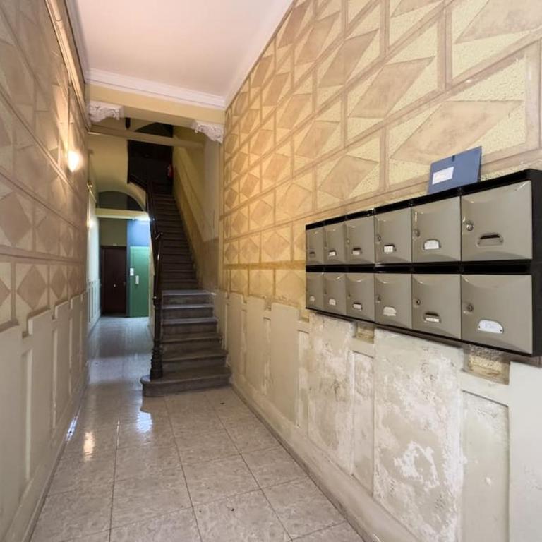BeBarceloner Sants Apartments - 2 bedrooms - One-Bedroom Apartment - 2