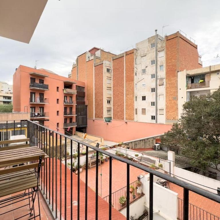 BeBarceloner Sants Apartments - 2 bedrooms - One-Bedroom Apartment - 3