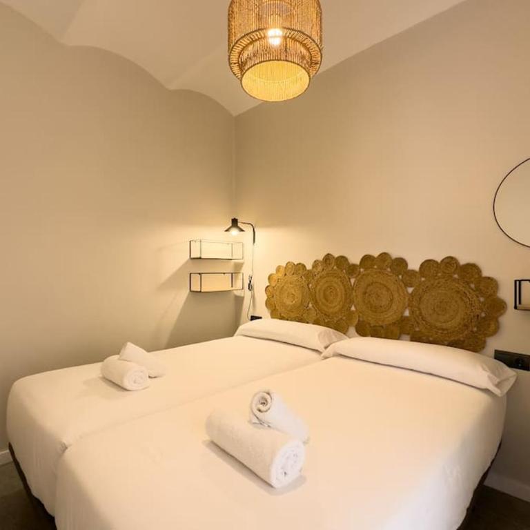 BeBarceloner Sants Apartments - 2 bedrooms - One-Bedroom Apartment - 9