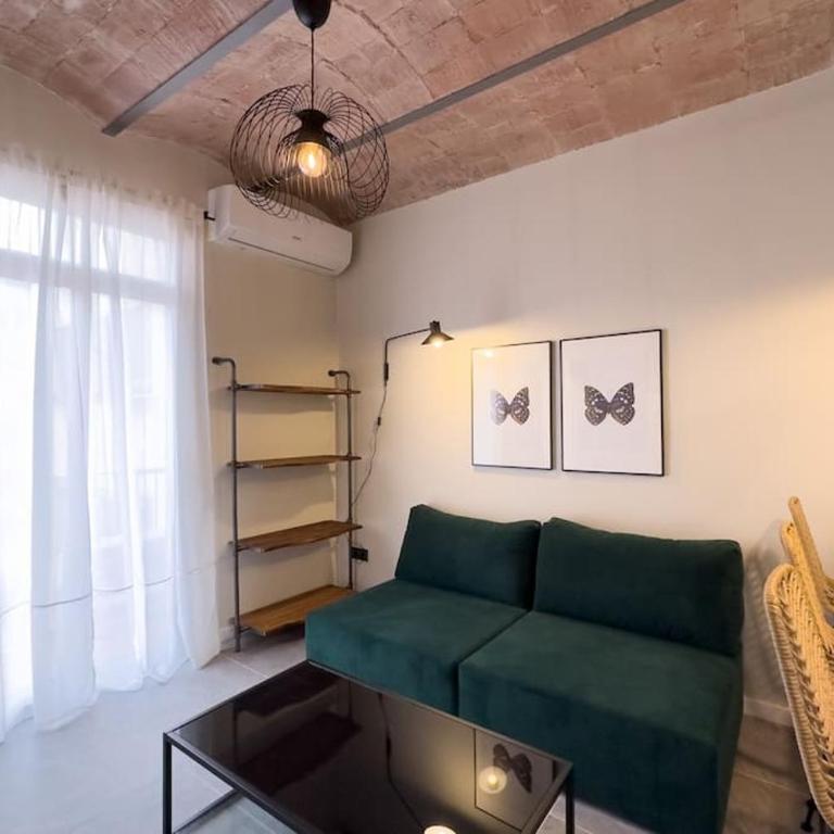 BeBarceloner Sants Apartments - 2 bedrooms - One-Bedroom Apartment - 15