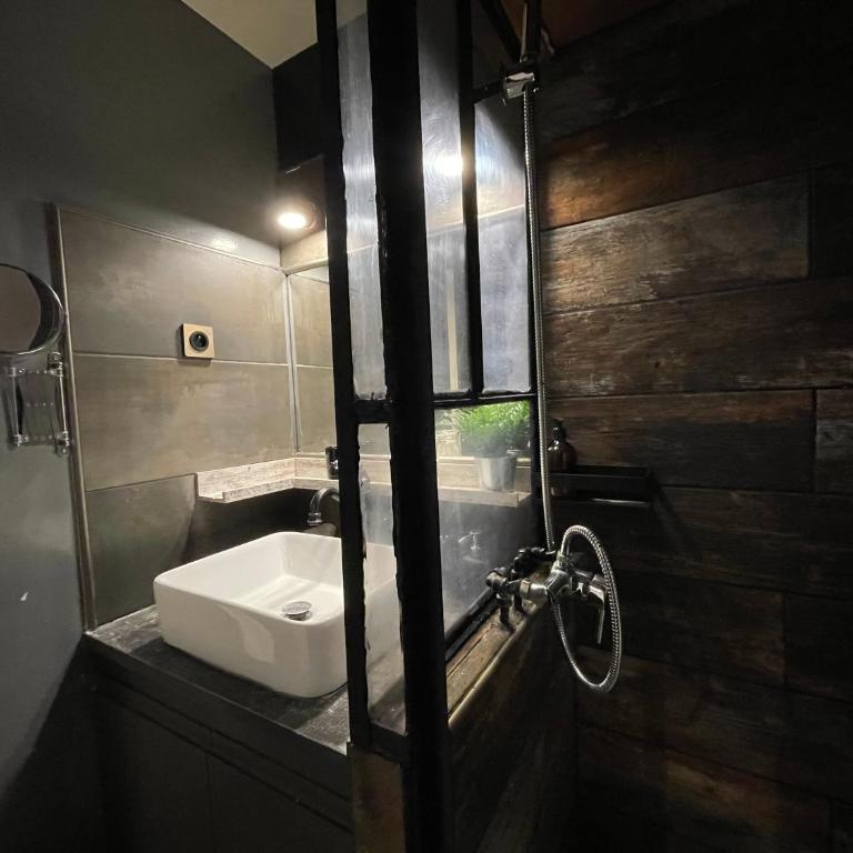 Joli studio ensolleillé - One-Bedroom Apartment - 15