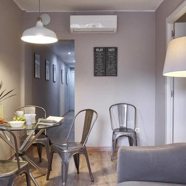 BeBarceloner Sant Andreu Apartments - 3 bedrooms - Three-Bedroom Apartment - 16