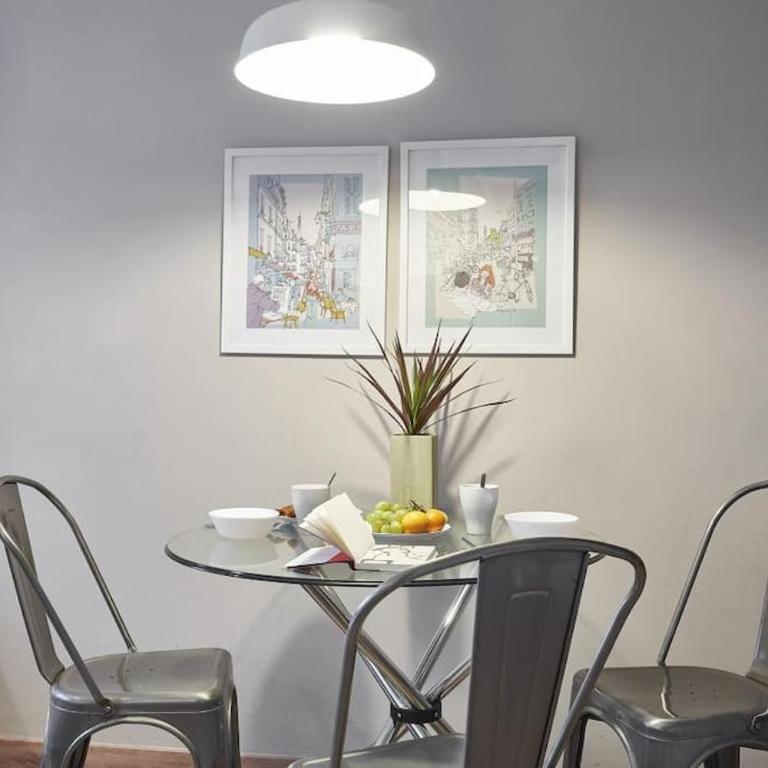 BeBarceloner Sant Andreu Apartments - 3 bedrooms - Three-Bedroom Apartment - 32
