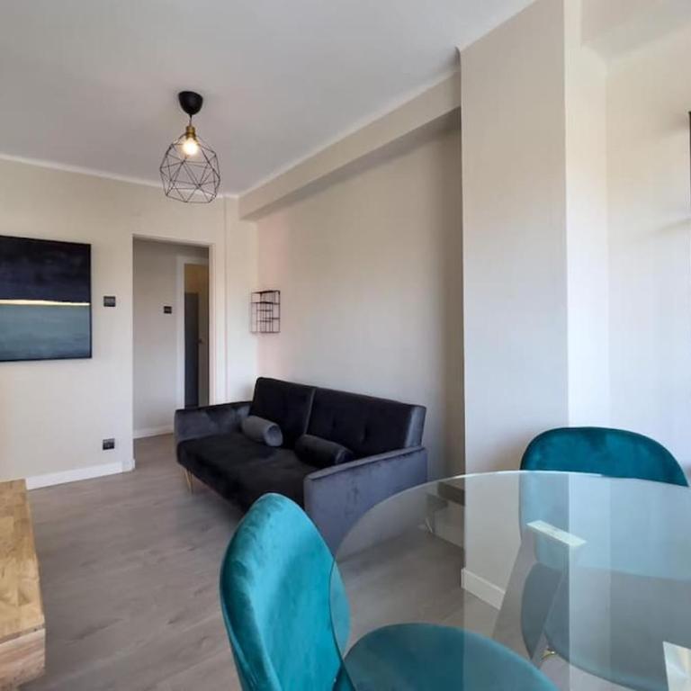 BeBarceloner Sant Andreu Apartments - 3 bedrooms - Three-Bedroom Apartment - 13