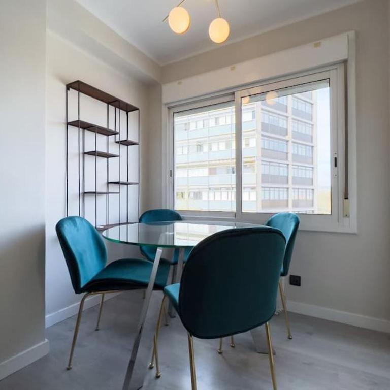 BeBarceloner Sant Andreu Apartments - 3 bedrooms - Three-Bedroom Apartment - 20