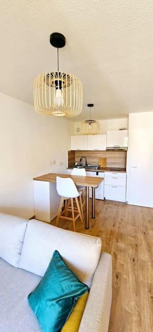 T3 Duplex Thonon Centre - Parking - Gare - Thermes - Two-Bedroom Apartment - 8