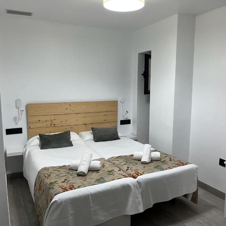Apartamentos Living Sevilla Centro Maestranza - Apartamento de 3 dormitorios (8 adultos) - 11