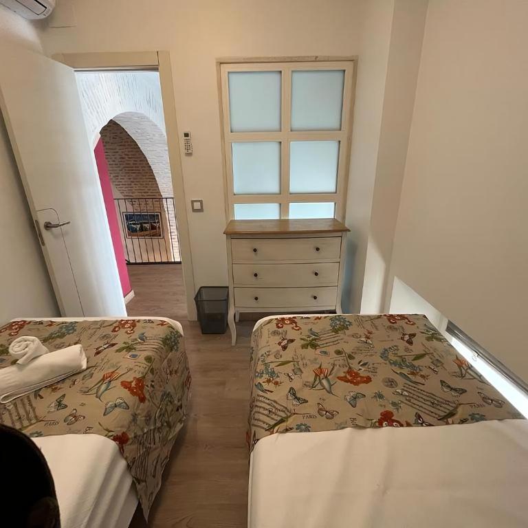 Apartamentos Living Sevilla Centro Maestranza - Apartamento de 3 dormitorios (8 adultos) - 3