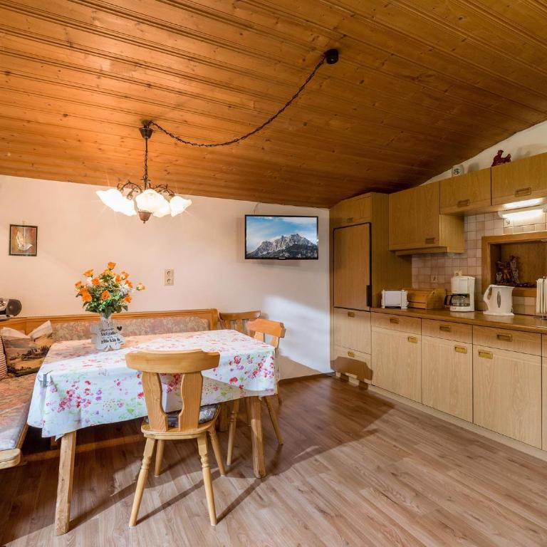 Wolkenmooshof - Apartment mit 3 Schlafzimmern und Dusche - 4