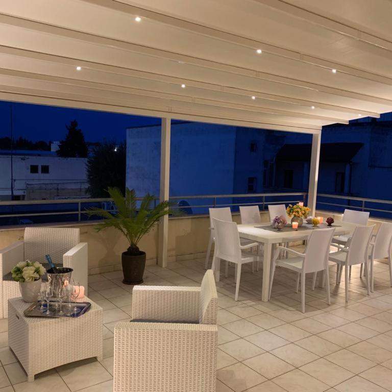 GuestHost - Roomy Apartment with Terrace & Parking - Appartamento con 2 Camere da Letto - 2