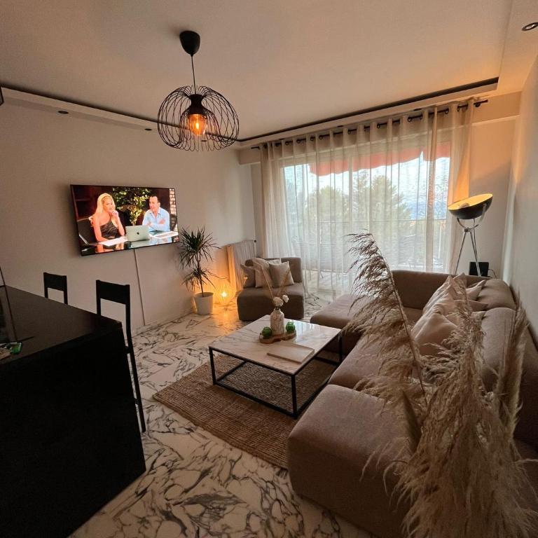 Beautiful apt - 10mn walk from beach - Apartamento de 2 dormitorios - 2