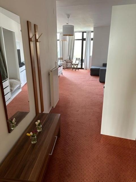 Pension COLUMBIA inkl Frühstück im Zentrum - Chambre Familiale avec Balcon - 5 - 22