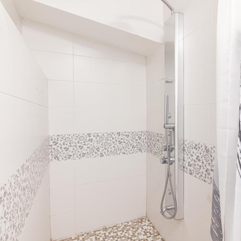 Sirolo Sea rooms - Camera Quadrupla con Bagno Privato - 2
