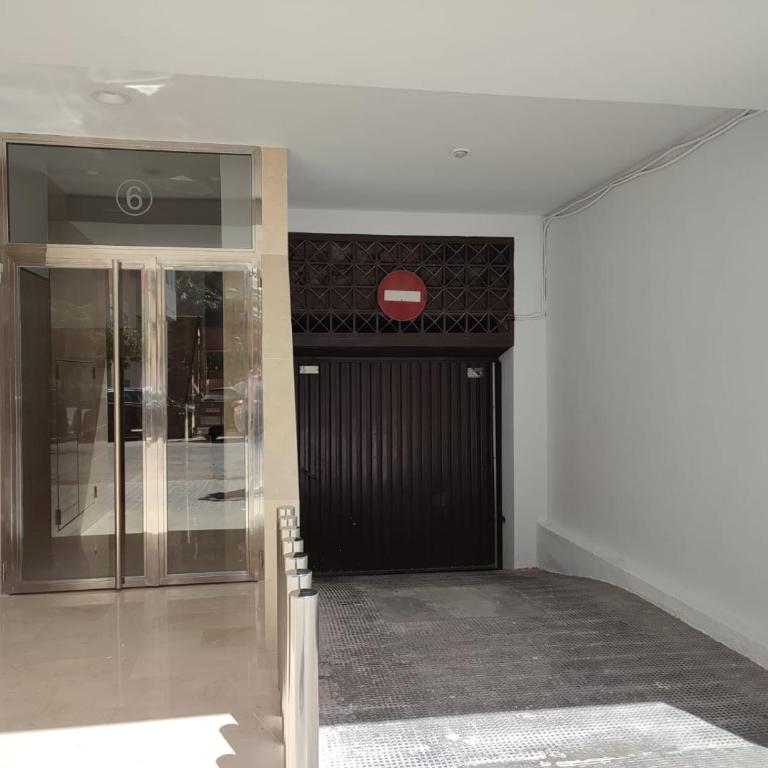 Sweet Caroline Apartment - Three-Bedroom Apartment - 29