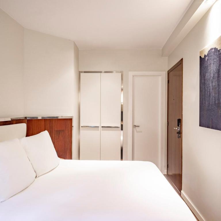 Hotel Balmes, a member of Preferred Hotels & Resorts - Superior Double or Twin Room - 3