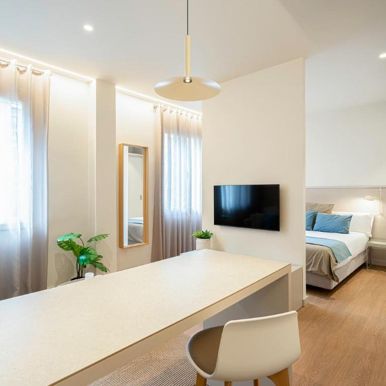 Fisa Rentals Ramblas Apartments - Studio (2 Adults) - 5
