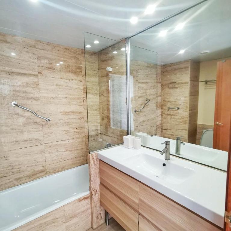 Seafront apartment in Blanes S'Abanell Central Park - Apartamento de 2 dormitorios - 16