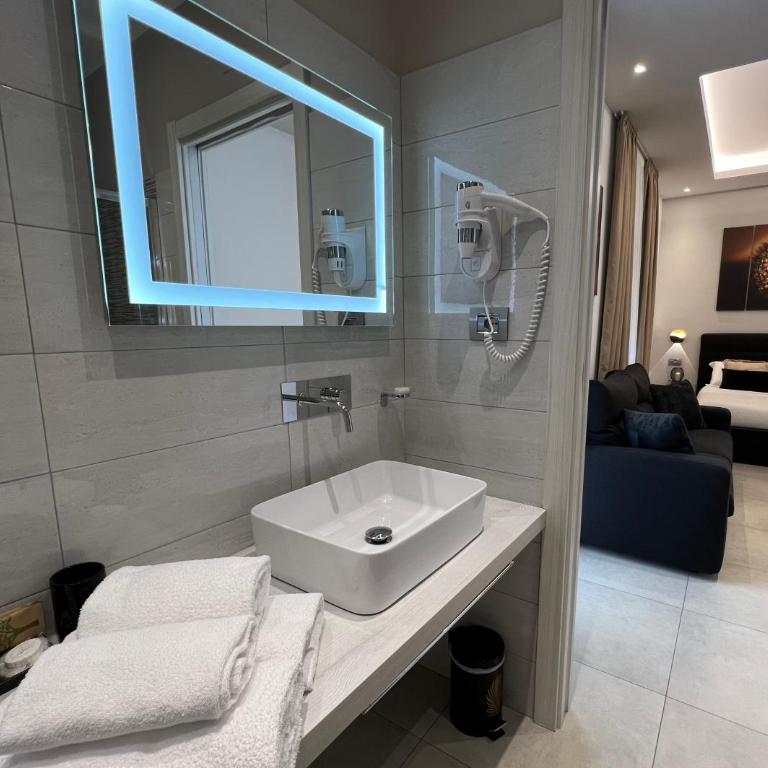 EVA affittacamere - Premium Quadruple Room - 9