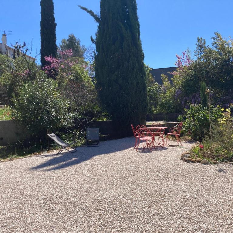 Haut de villa avec terrasse privative jardin et parking tout près des plages - Apartment mit 3 Schlafzimmern - 9