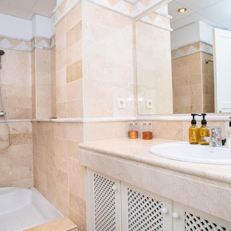 Great View Apartment in Elviria - Apartamento de 2 dormitorios - 9