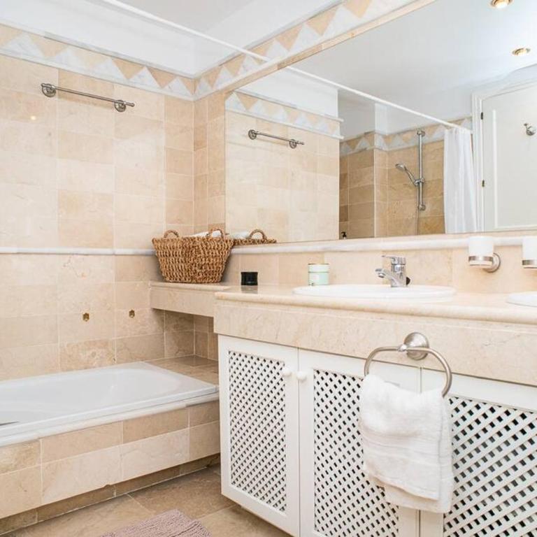 Great View Apartment in Elviria - Apartamento de 2 dormitorios - 5