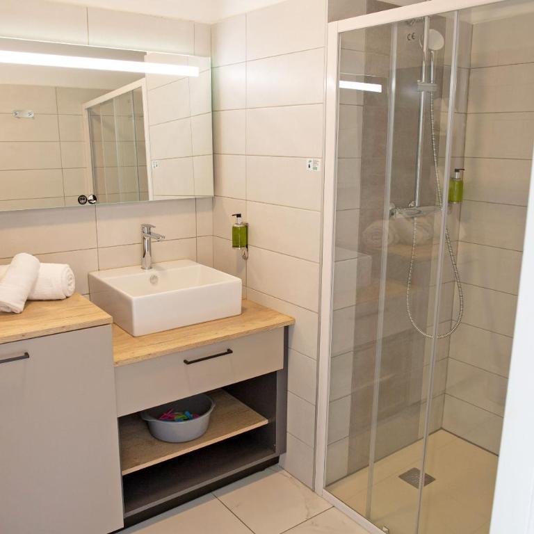 Résidence Pierre & Vacances Premium Horizon Golf - Two-Bedroom Apartment with Balcony (4 People) - Mountain View - 5