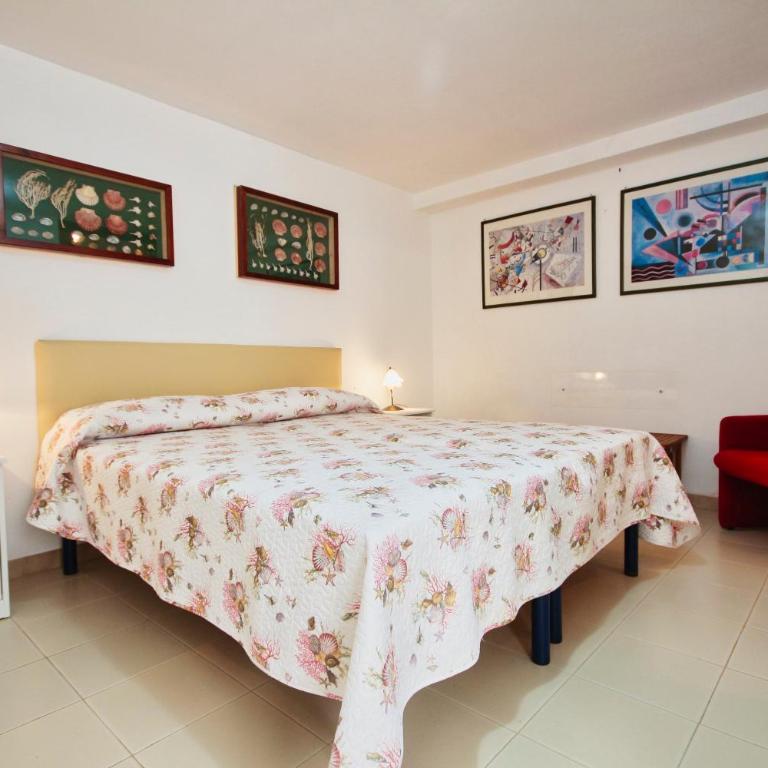 Case Bongiovi - Two-Bedroom House - 14