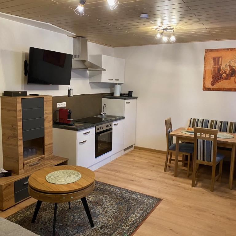 Villa Martini Boutiquehotel - Apartment - 6