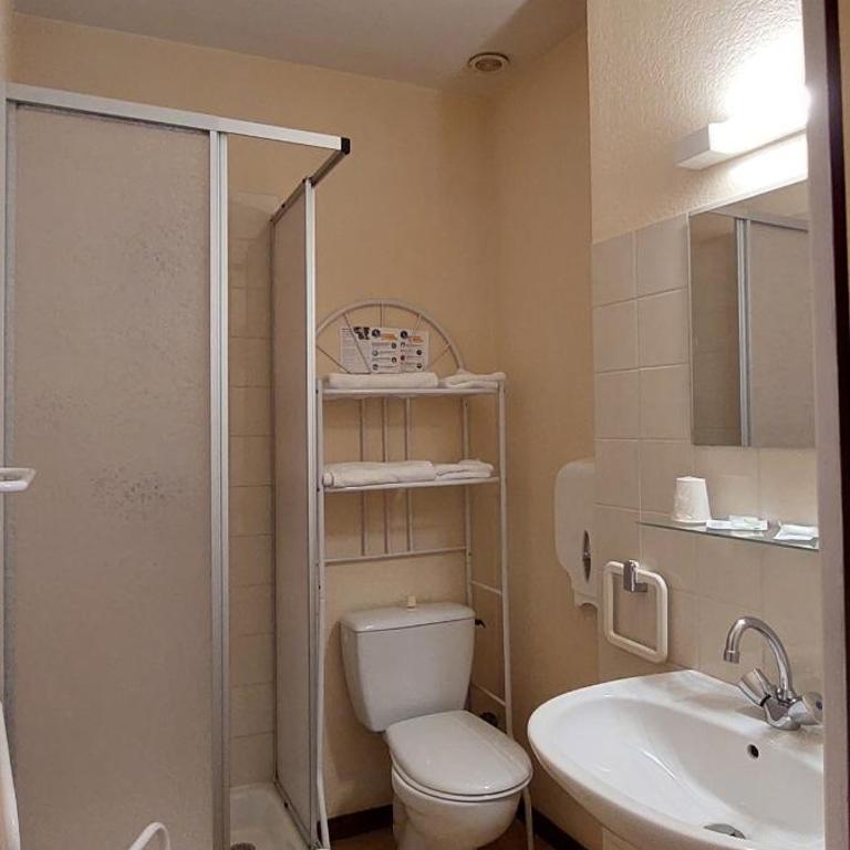Hotel pascal - Chambre Double Supérieure - 6