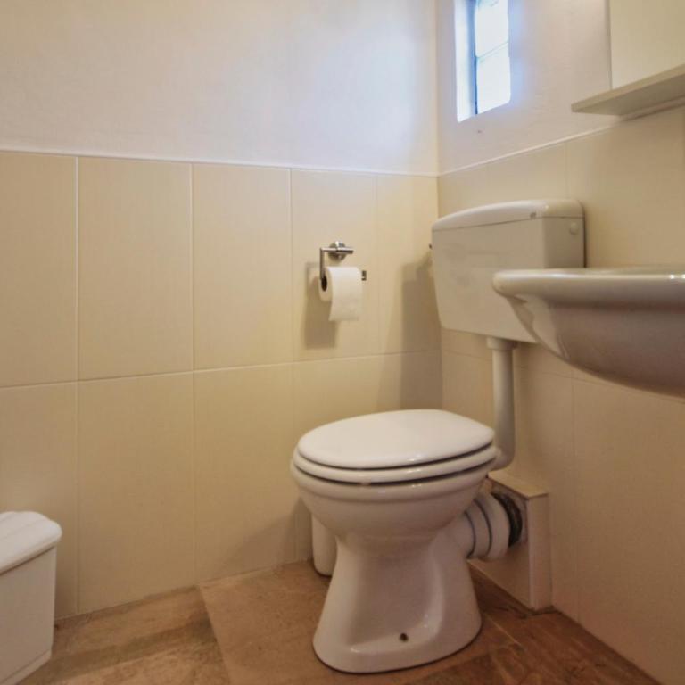 Case Bongiovi - Two-Bedroom House - 16