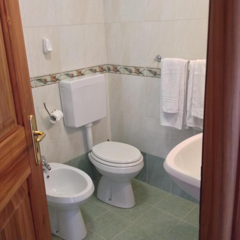 Affittacamere Buenavista Guest House - Camera Economy Doppia con Letti Singoli - 3