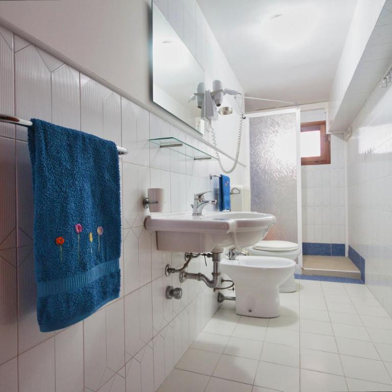 Case Bongiovi - Two-Bedroom House - 15