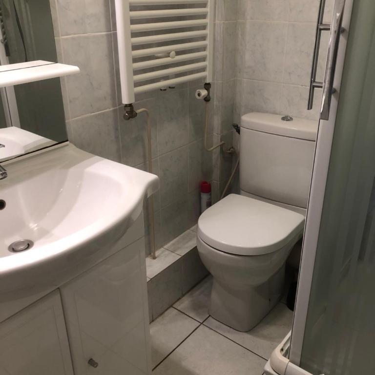 Charmant studio situé à proximité des thermes 30 - Studio Standard - 7
