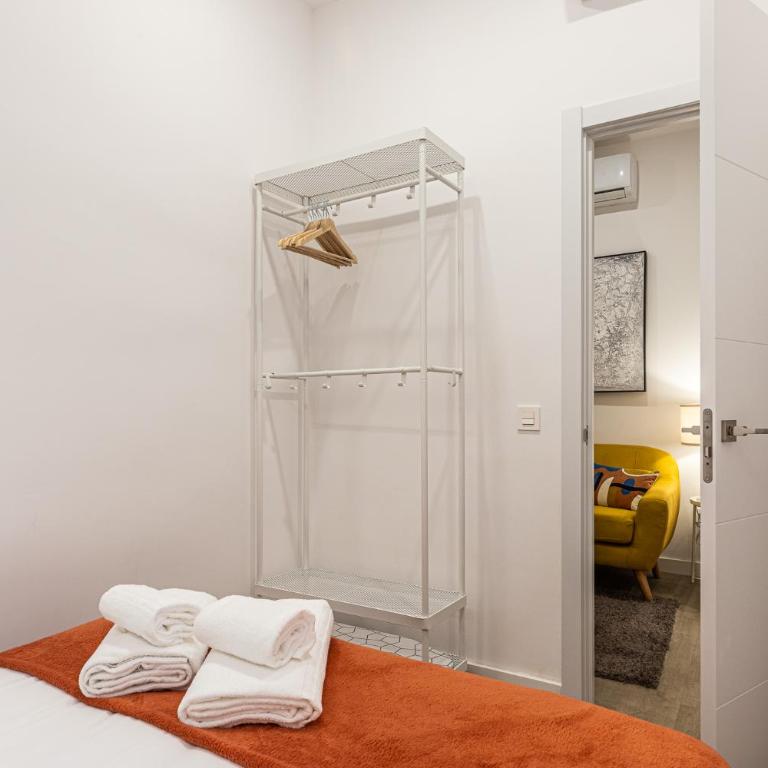 Precioso apartamento en Retiro - C-Narváez - NARV44 - Two-Bedroom Apartment - 3