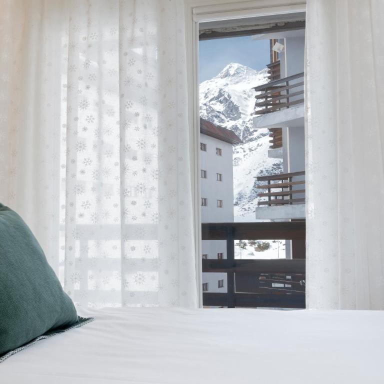 HelloCHALET - Croix du Cervin - 150mt from Cretaz chairlift, central living - Appartamento - 1