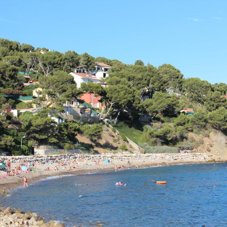 Appartement climatisé entre plage et port de Saint Mandrier - Apartment mit Gartenblick - 1