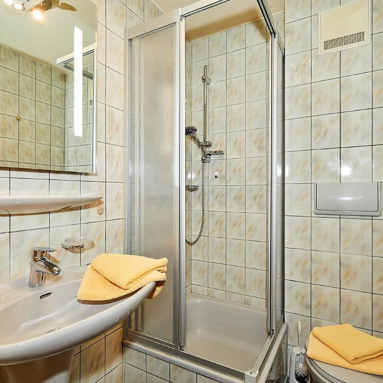 Chalet Dr. Datz - Apartment mit Dusche - 4