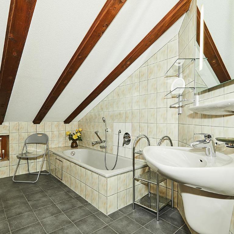 Chalet Dr. Datz - Apartment mit Blick auf die Berge - 4
