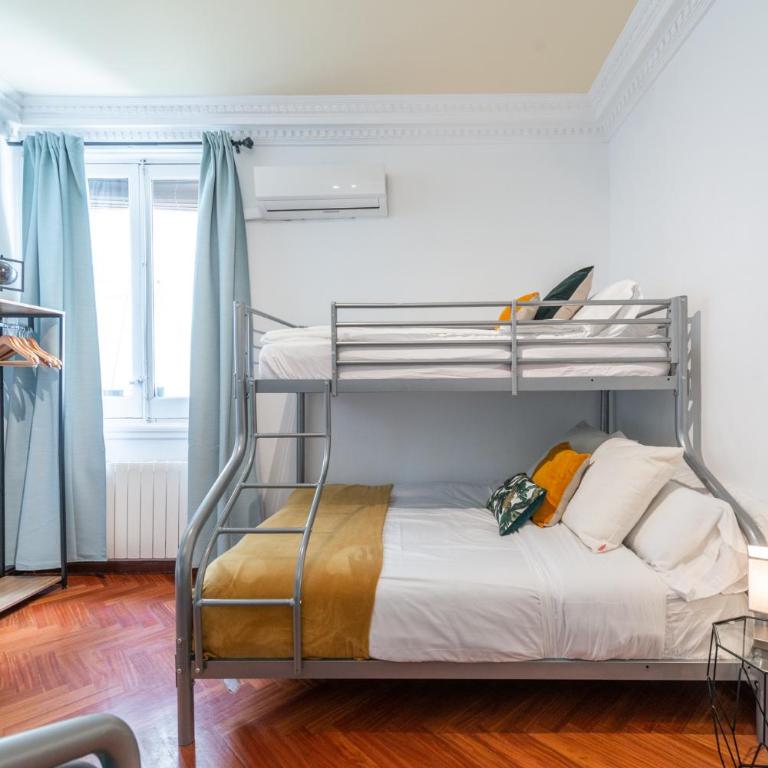 vip LETRAS, by MONARO - Apartment with Balcony - 60