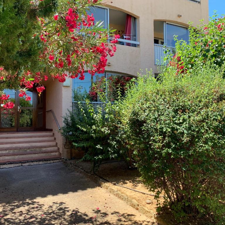 Appartement climatisé entre plage et port de Saint Mandrier - Apartment mit Gartenblick - 23